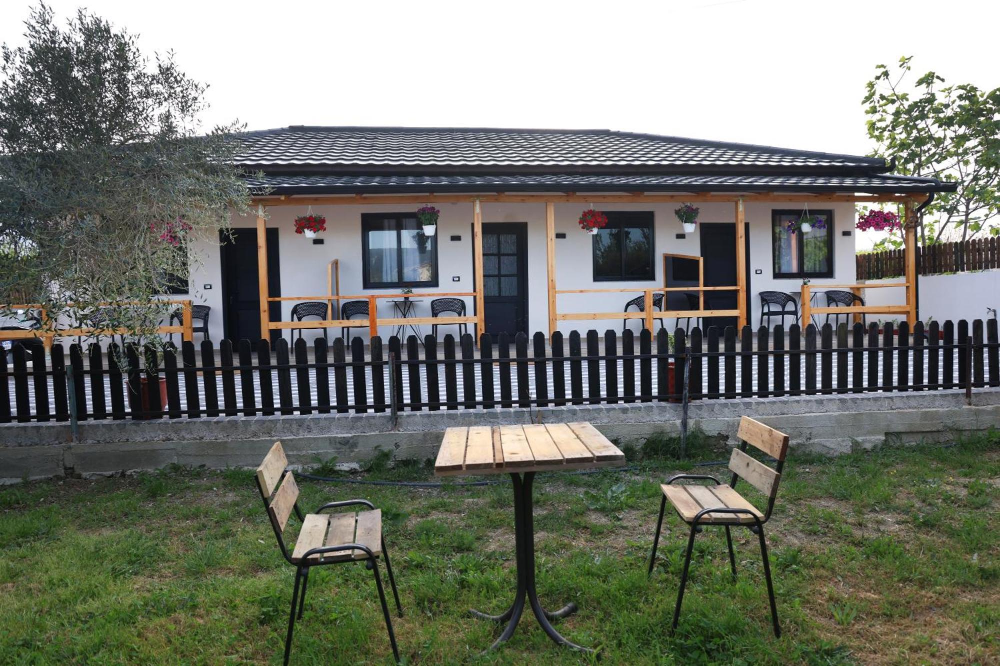 Olive Oasis Studio Берат Экстерьер фото